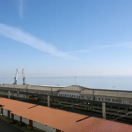 Apolonia 4f - Lisbonbreaks Apartman